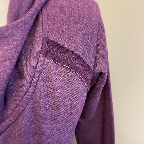 Roxy burgundy athleisure long sleeve zip up pockets hoodie women’s size Small - Picture 2 of 7